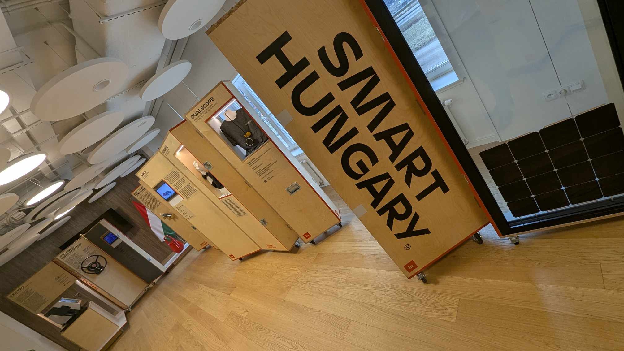 Smart Hungary 2.0 kiállítás a Főkonzulátuson